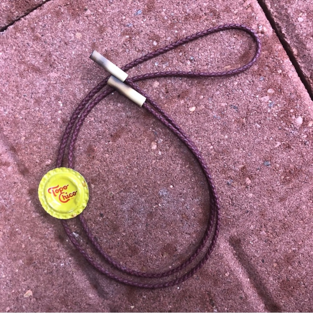 Topo Chico Bottle cap Bolo Tie Bamboo Tips maroon cord bamboo tips unique gift - Picture 2 of 4